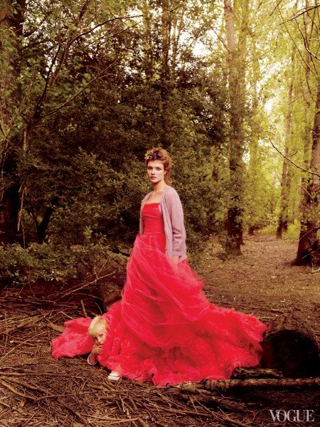 oscar-de-la-renta-in-vogue-natalia-vodianova
