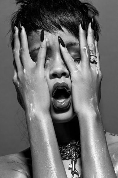 rihanna4