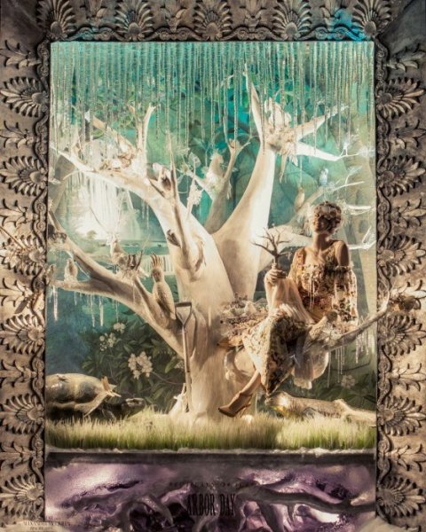 BERGDORF GOODMAN_kirakat