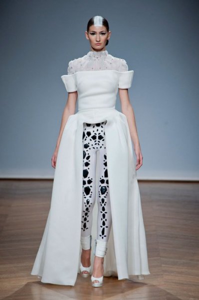 On-Aura-Tout-Vu-menyasszonyi-ruha-2014 On-Aura-Tout-Vu-menyasszonyi-ruha-2014