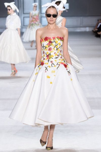 giambattista-valli-couture-fall-2014-felicity-jones