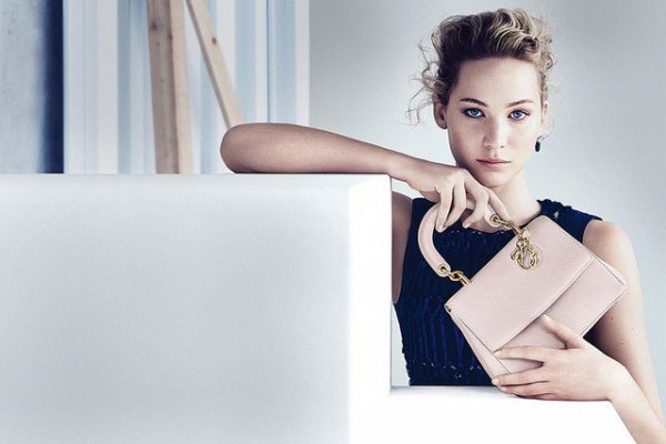 jennifer-lawrence-Dior_04
