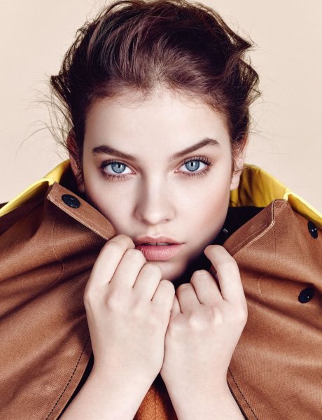 barbara-palvin-harper-s-bazaar-magazine-korea-june-2015-photos_10