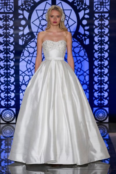 reem-acra-fall-2016-bridal-14