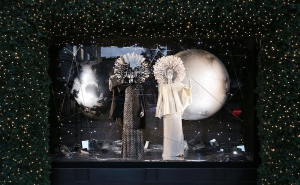 Selfridges-London 02