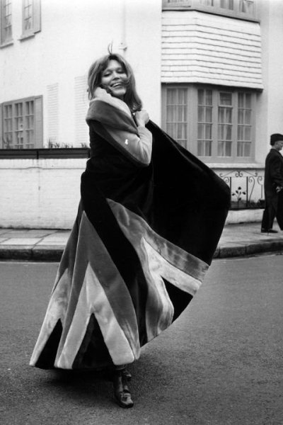 54d8dafe42174_-_hbz-street-style-26-ht7827-001-4495880