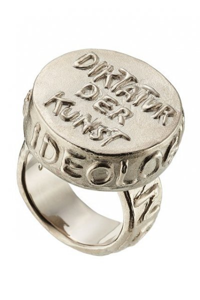 DIKTATUR-DER-KUNST-RING-SILVER-StylebopJonathan Meese