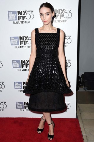 Rooney Mara in Chanel Couture